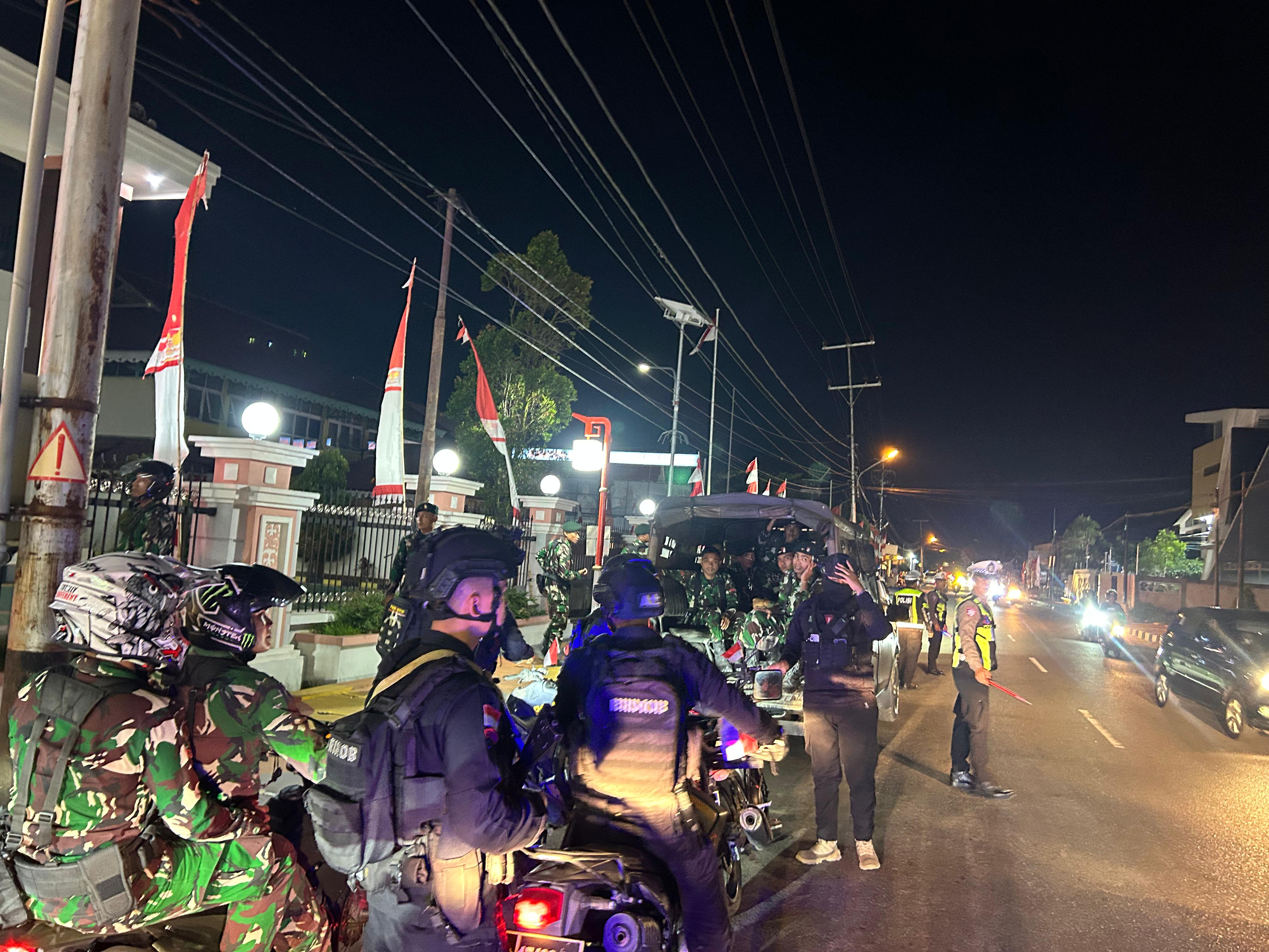 Jajaran Polda Kalbar dan TNI Gelar Patroli Gabungan, Pastikan Keamanan Masyarakat dan Fasilitas Umum